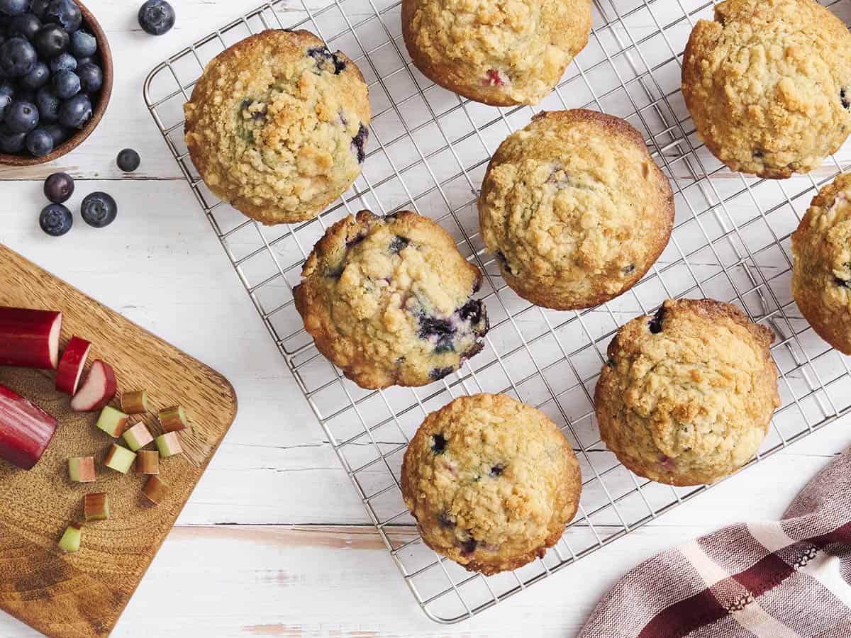 blueberry rhubarb muffins