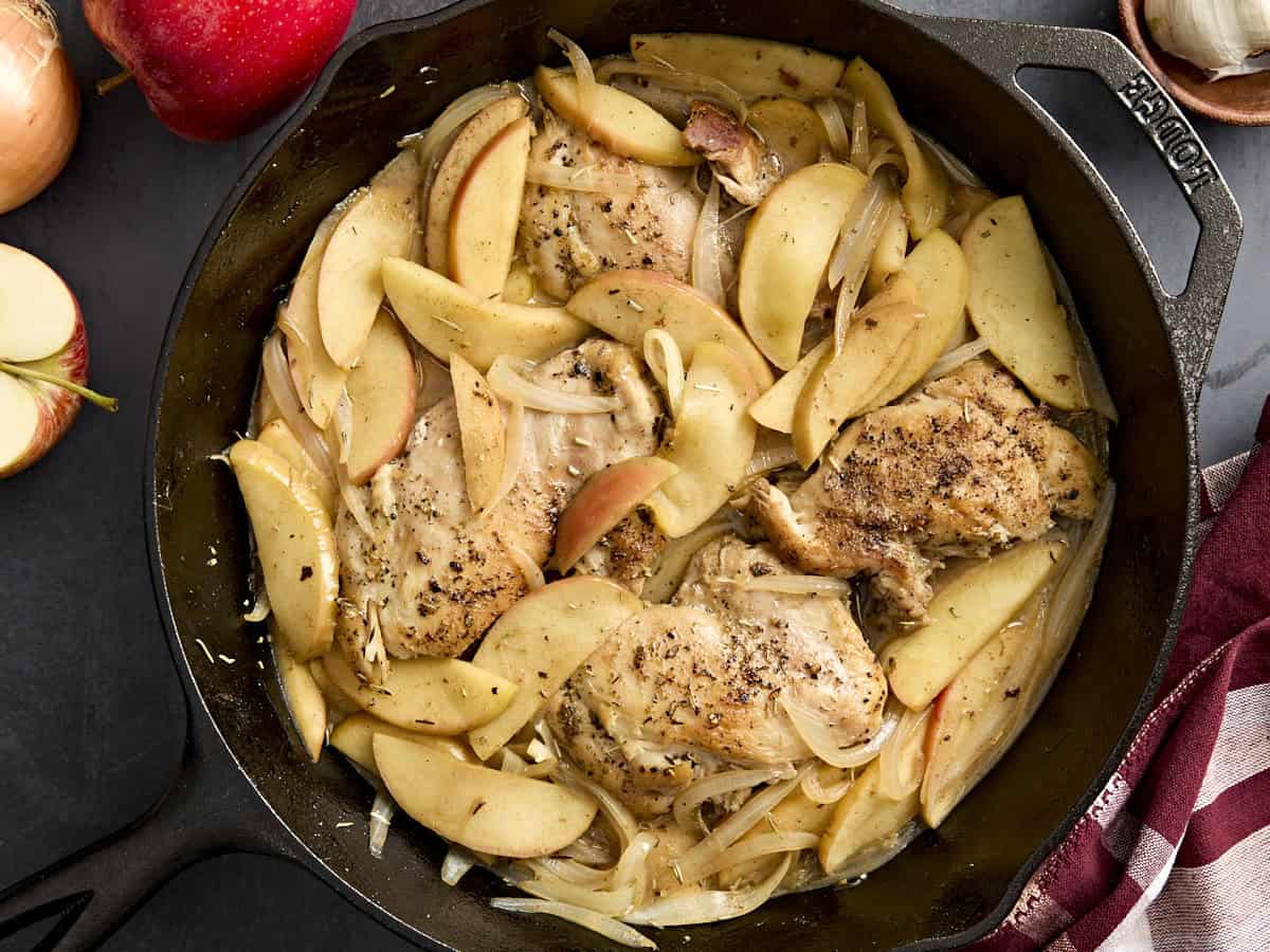 chicken apples skillet