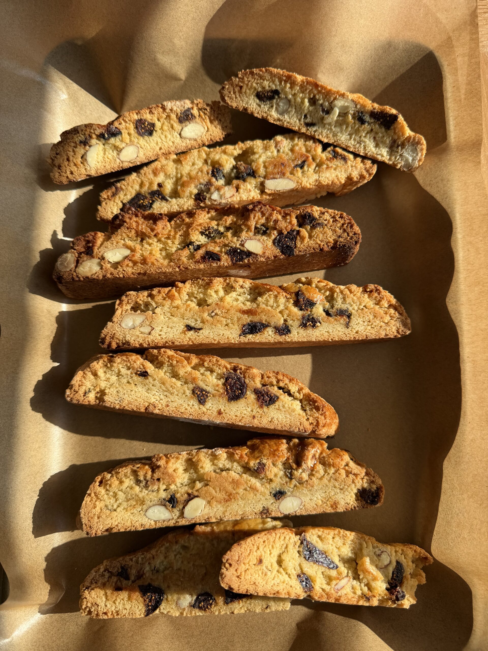 fig almond biscotti