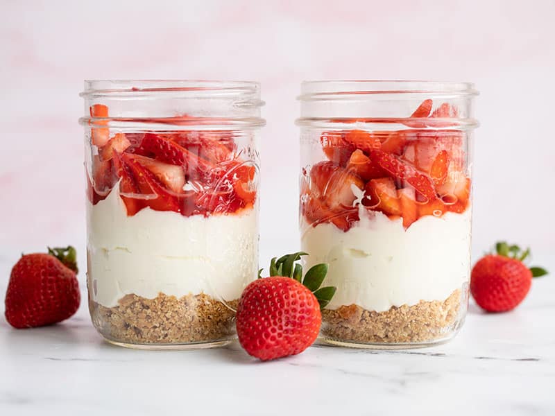 bake strawberry cheesecake