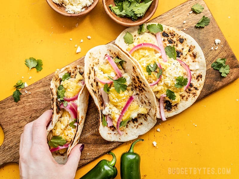 hummus breakfast tacos