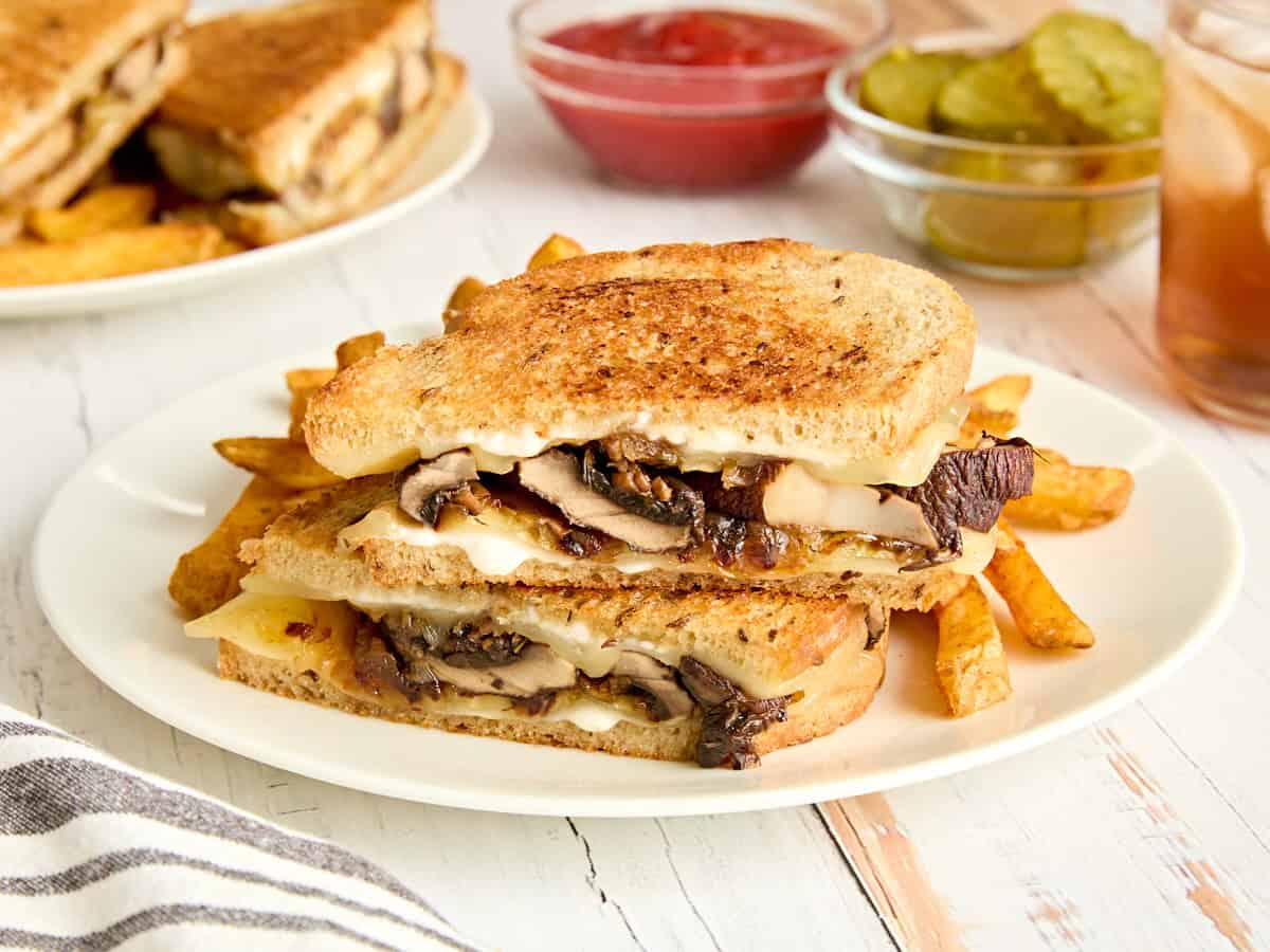 mushroom patty melt