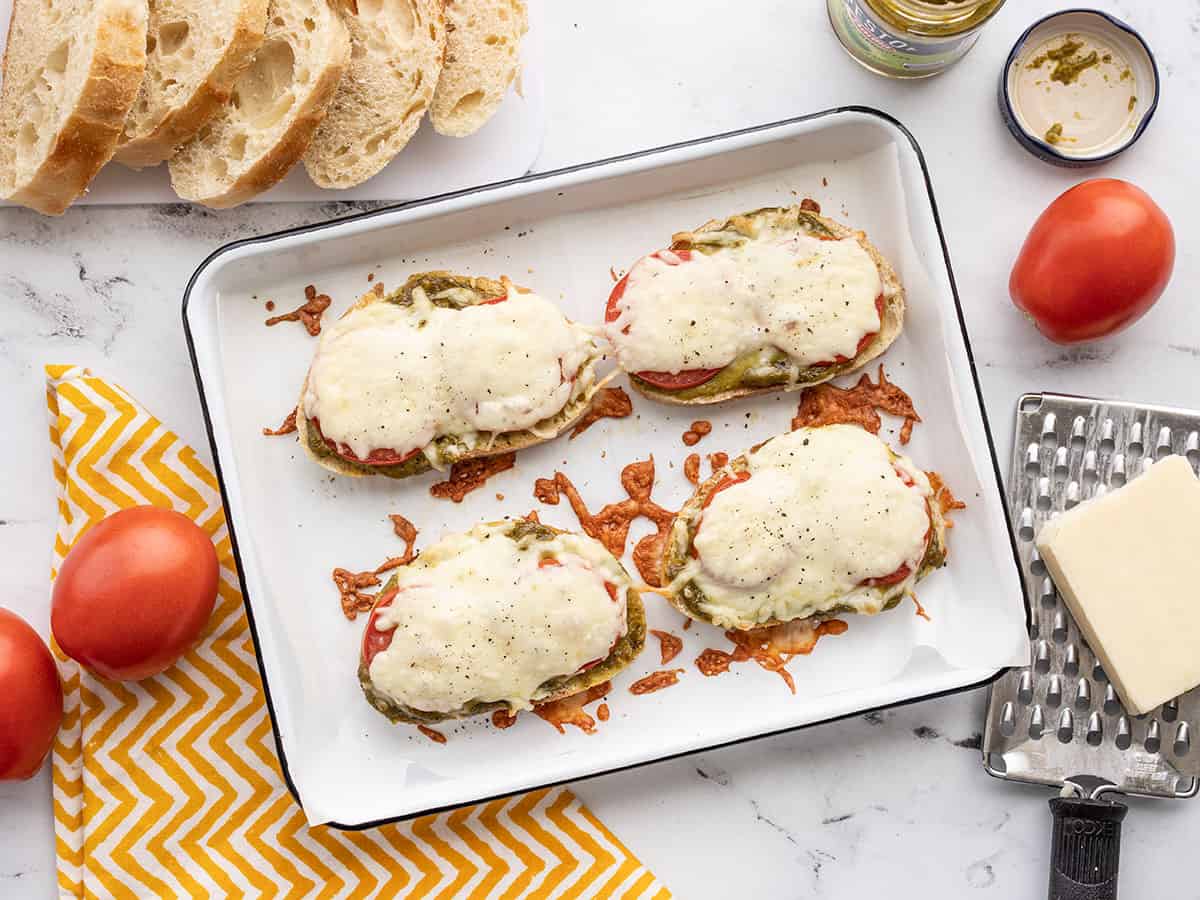 pesto cheese toast