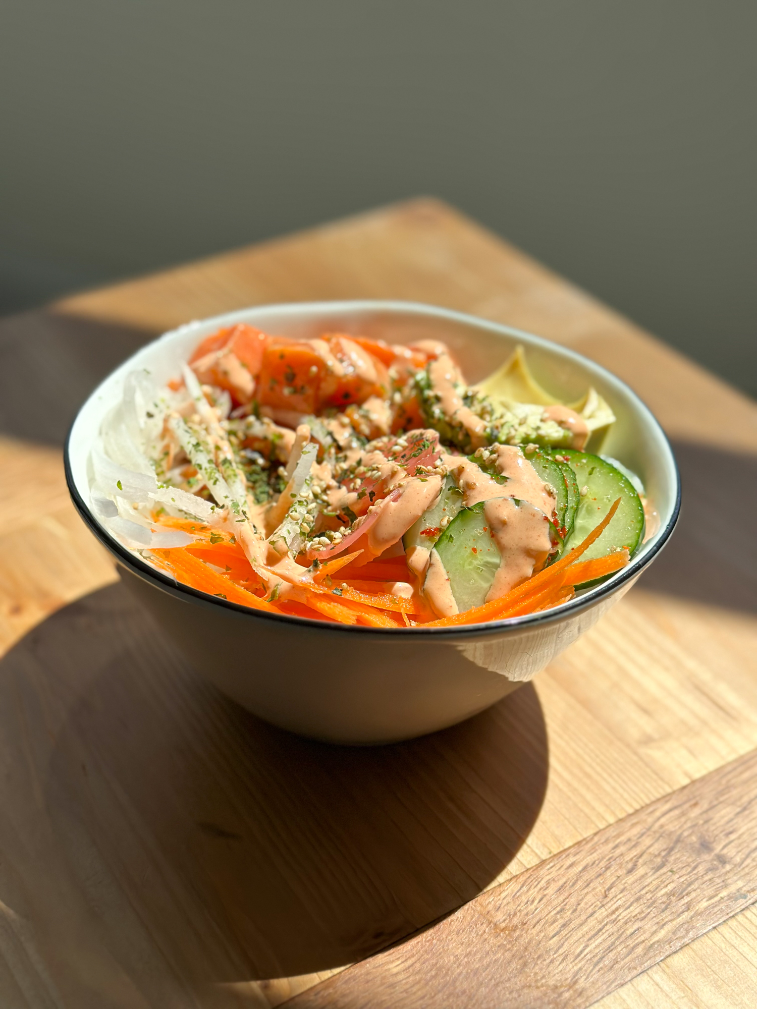 spicy salmon poke