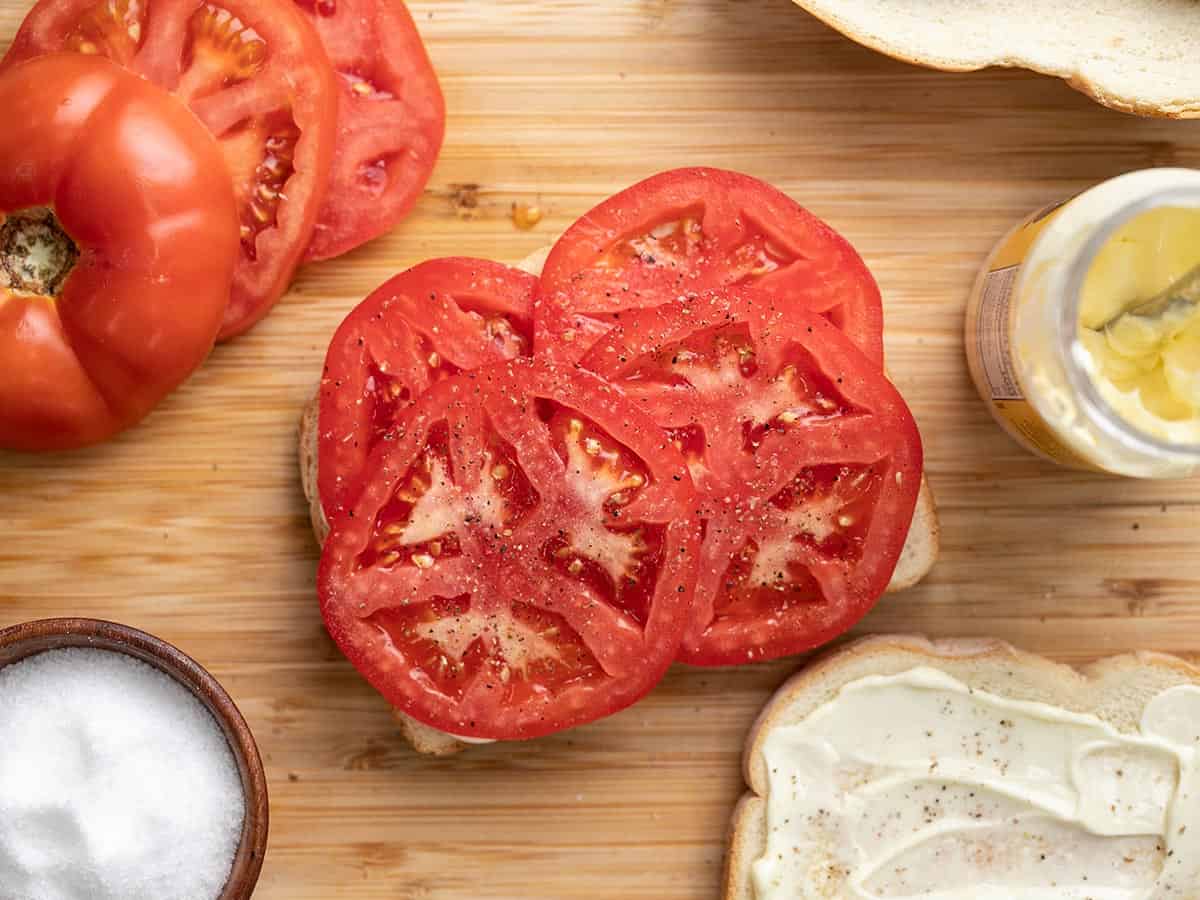 classic tomato sandwiches
