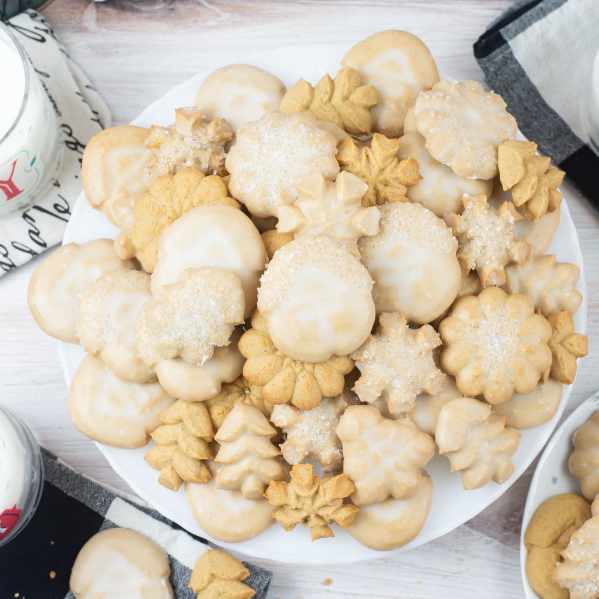 gingerbread spritz cookies